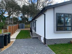 Photo 8- click for photo gallery